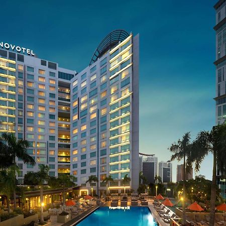 Novotel Manila Araneta City Hotel Quezon City Exterior foto